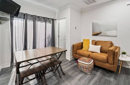 Sulphur Springs House | Home Away From Home · Charming dual suite home- Seminole Heights Tampa!