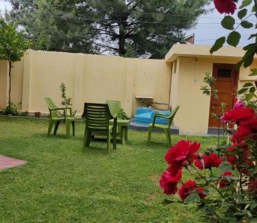 Rajbagh House | Home Away From Home Cute 3 bedroom House G floor