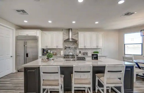 Paradise Valley Village House | Home Away From Home near Mayo Clinic’s