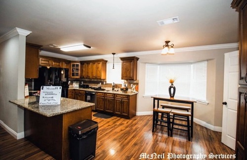 Park Forest - LA North House | “Home Away From Home” 12mi to LSU, 10mi to SU