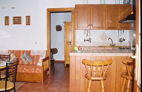 San Cristobal de La Laguna Apartment | Homerez - Cosy Apt, San Cristóbal de La Laguna.