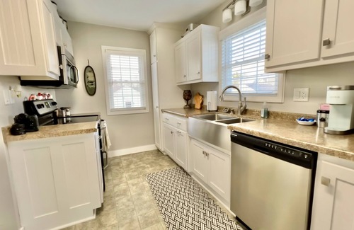 Algoma House | Home in Algoma