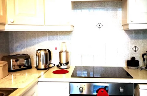 Haroldʼs Cross House | Home in Dublin 12 with Secure Parking