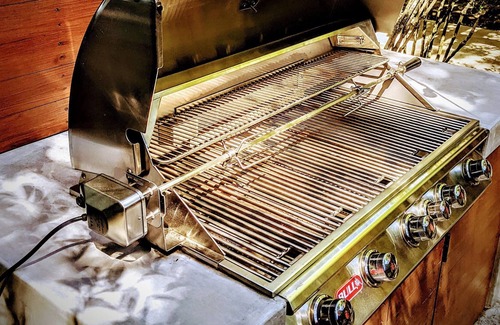 Yountville House | Home in the heart of Wine Country and walkable to French Laundry