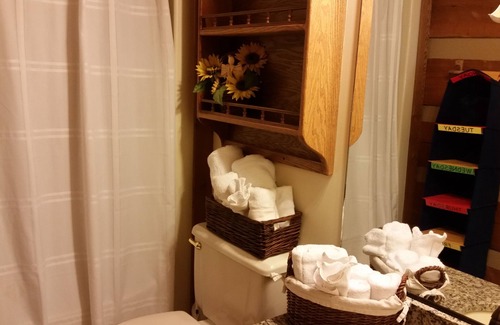 Grovetown Cabin | Home is set on10 acres w/pond, pool, spa, & only 9 miles to Masters golf course.