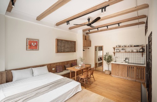 Old Quarter Apartment | HOME KEY House with Hot Tub and Terrace in Center