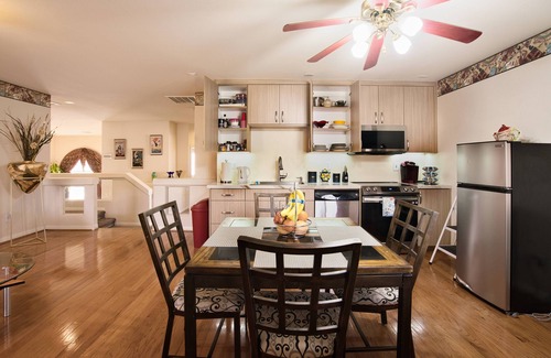 Enterprise House | home/suite 3 bedrooms, office, pool in perfect location