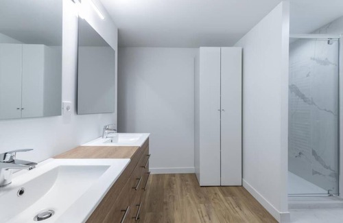 Strasbourg -Saint-Denis Apartment | Home Suite Home Sentier-Réaumur III