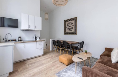 Strasbourg -Saint-Denis Apartment | Home Suite Home Sentier-Réaumur III