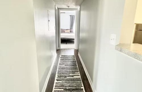 Morrow Apartment | Home Theater Sleeps 8 WiFi