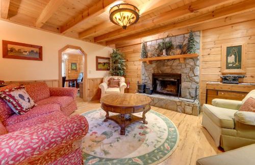 Waynesville House | Home with Indoor Spa 8 Mi to Smoky Mtn Natl Park!