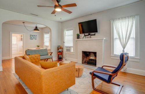 Lakeland House | Home with Private Yard Less Than 2 Mi to Hollis Garden!