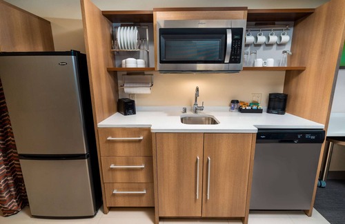 Greenacres Hotel | Home2 Suites by Hilton Bakersfield