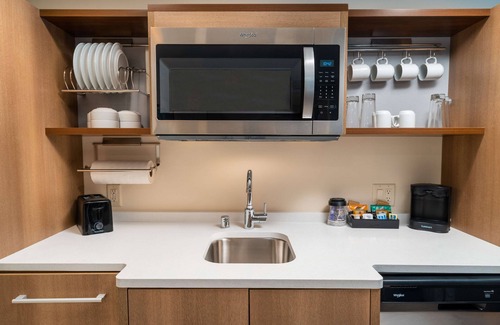 Greenacres Hotel | Home2 Suites by Hilton Bakersfield