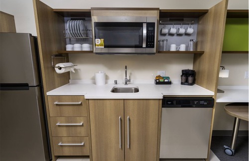 Greenacres Hotel | Home2 Suites by Hilton Bakersfield