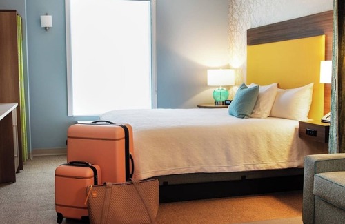 Marina Hotel | Home2 Suites by Hilton at the Dunes on Monterey Bay