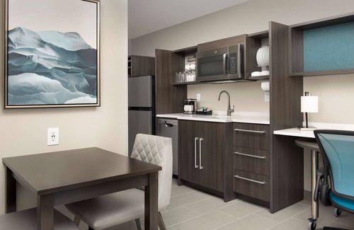 Northfield Hotel | Home2 Suites by Hilton Denver Central Park