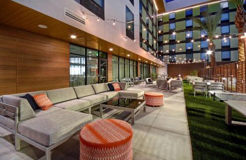 Las Vegas Hotel | Home2 Suites by Hilton Las Vegas Convention Center - No Resort Fee