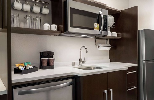 Madison Hotel | Home2 Suites by Hilton Madison Central Alliant Energy Center