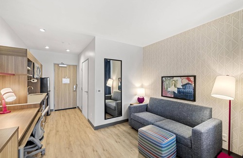 Downtown Riverside Hotel | Home2 Suites By Hilton Riverside Downtown