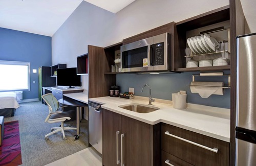 Greenwich Hotel | Home2 Suites by Hilton Wichita Northeast