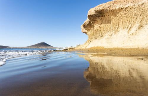 Arenas del Mar House | Home2Book Ocean View House El Médano, Pool