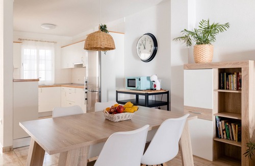 El Medano Ski Chalet | HomeForGuest Casa Da Roca Médano Beach House