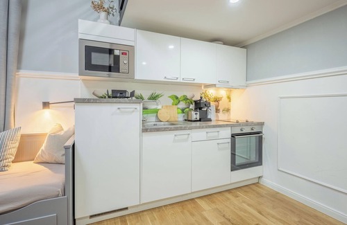 Nove Mesto Apartment | HOMELY|Central 2BR Apartment 52m2 |Self Check-In