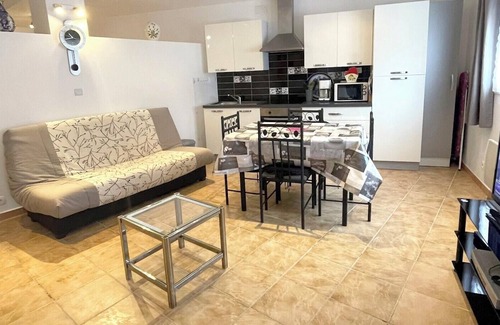 Prats-de-Mollo-la-Preste Apartment | Homerez - Nice appartement for 3 ppl. with terrace at Prats-de-Mollo-la-Preste