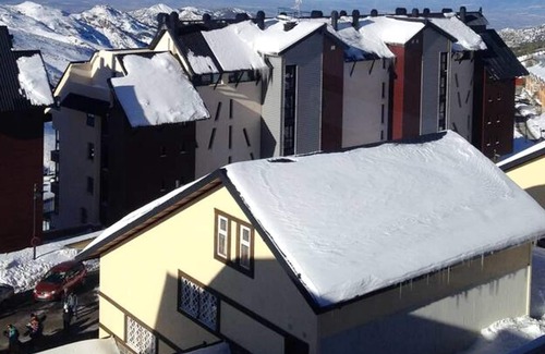 Pradollano Apartment | Homerez - Amazing studio 150 m away from the slopes for 4 ppl. at Sierra Nevada