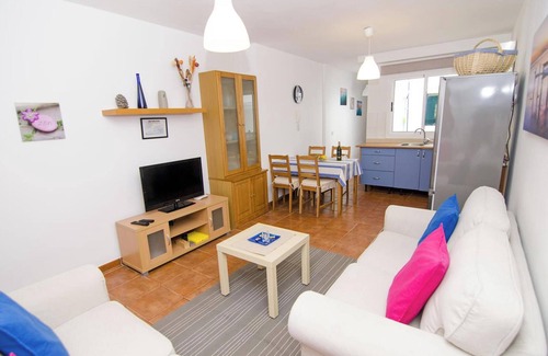 Lomo Quiebre Apartment | Homerez - Apt in Lomo Quiebre, sea view