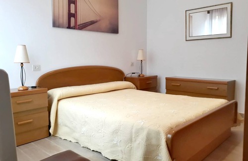 Muros Apartment | Homerez - Beautiful apartement 400 m away from the beach for 5 ppl. at A Coruña