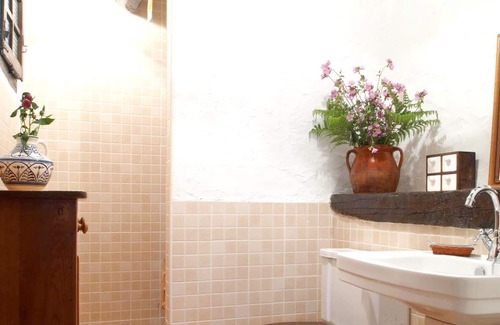 Villasur de Herreros House | Homerez - Big house for 12 ppl. with terrace at Villasur de Herreros