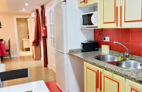 Distrito Centro-Casco-Antiguo Apartment | Homerez - Comfortable apartment in Cáceres - 55 m² - Welcoming terrace