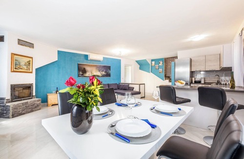 Bakar Villa | Homerez - Elegant Villa Bakar sea view and pool