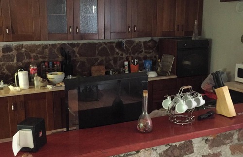 Vozuca House | Homerez - Spacious and Charming House in Vozuća with Large Garden