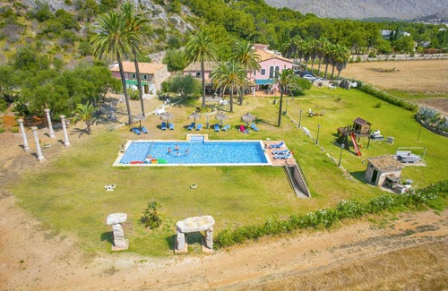 Urbanitzacio Gotmar Apartment | Homerez - Spacious Apartment in Pollença, 100 m², pool