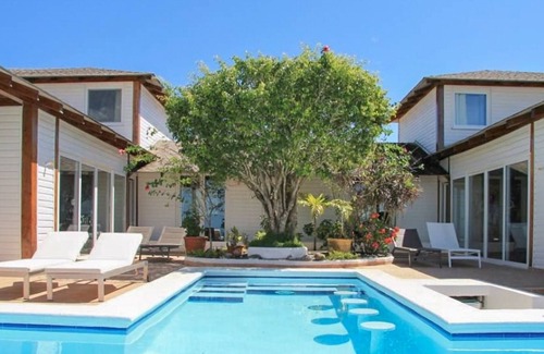 Hacienda De La Luna Villa | Homerez - Spacious villa 1 km away from the beach for 8 ppl. with swimming-pool