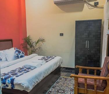 Varanasi Hotel | Homestay in Varanasi near ghats by The Holy Meander