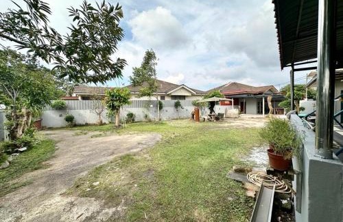 Kampung Serukam House | Homestay Mohd Lee
