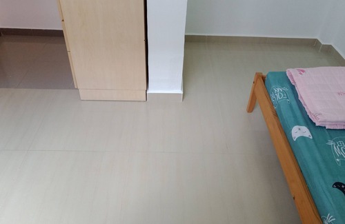 Woodlands Apartment | Homestay Near MRT/subway & 300+ eateries Clean, quiet & safe Private room