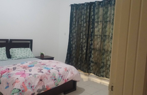 Al Ain Villa | Homestay. Set up furnished room in a villa