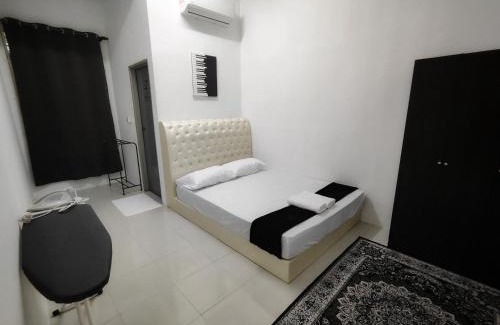 Temerloh House | Homestay Temerloh Near Hospital 4Bedroom 4Air-cond 10pax Free Wi-Fi Netflix