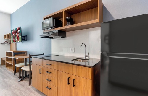 Bearss Plaza Hotel | HomeTowne Studios by Red Roof Tampa - Airport