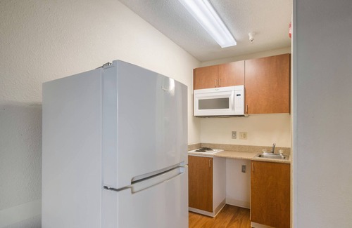 Thornton Hotel | HomeTowne Studios by Red Roof Denver - Thornton