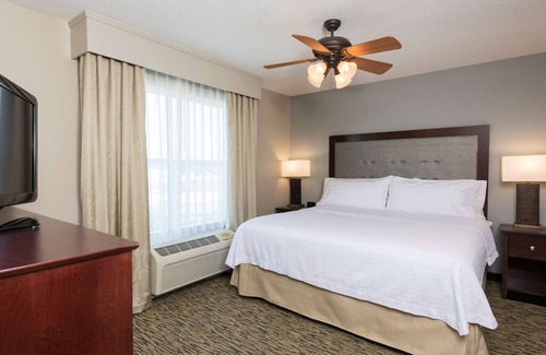 Indianapolis Hotel | Homewood Suites by Hilton Indianapolis Northwest