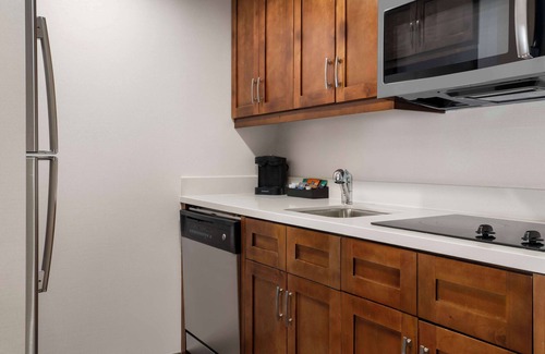 Brookline Hotel | Homewood Suites by Hilton Boston Brookline-Longwood Medical