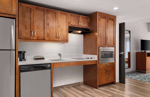 Brookline Hotel | Homewood Suites by Hilton Boston Brookline-Longwood Medical