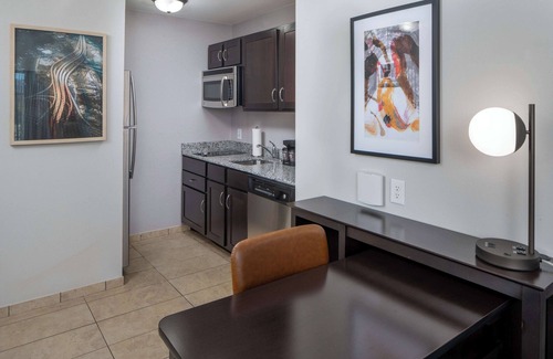 Huntsville Hotel | Homewood Suites by Hilton Huntsville - Downtown, AL