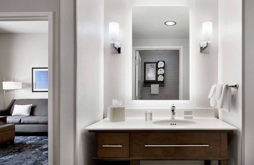 Champaign Hotel | Homewood Suites by Hilton Champaign-Urbana